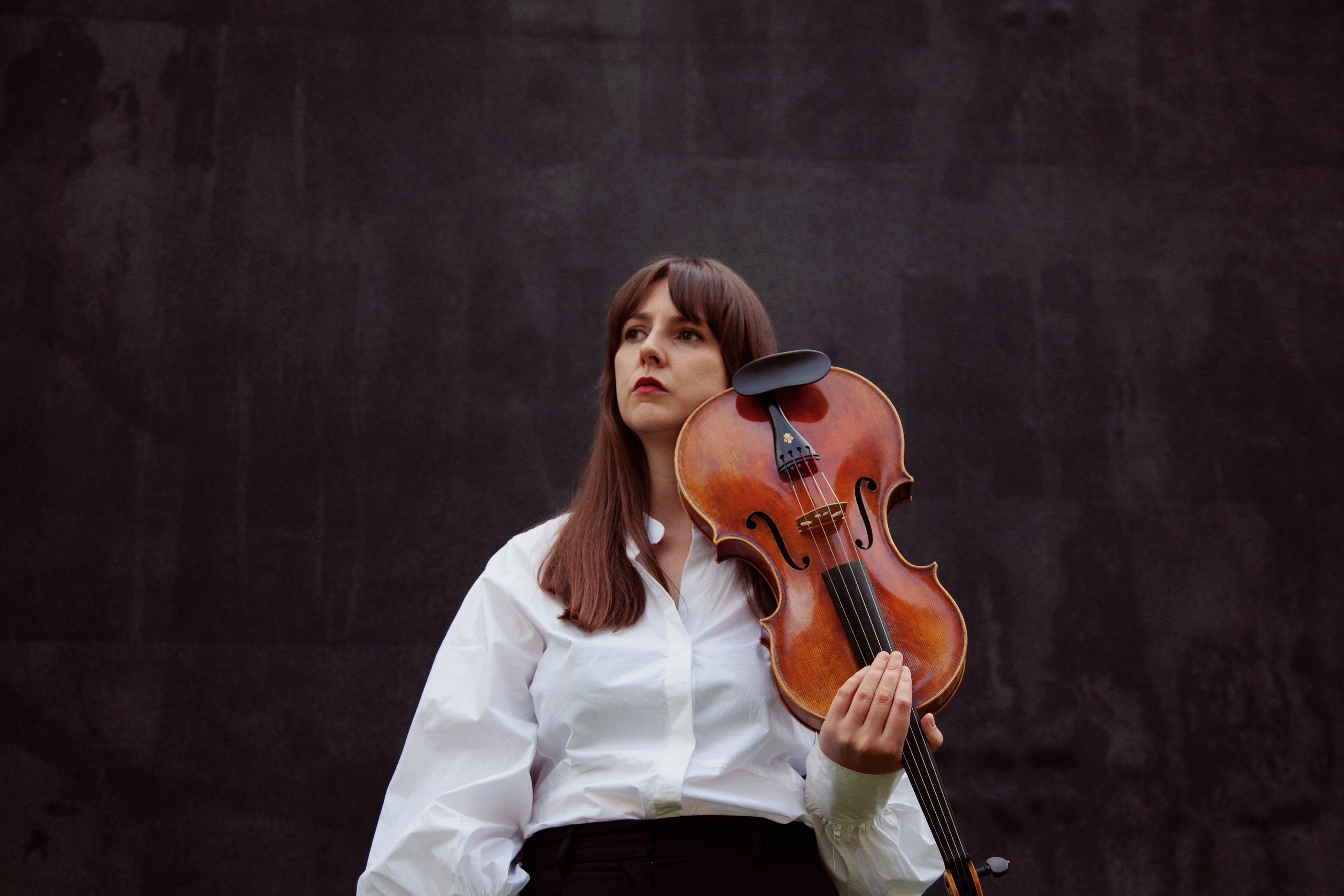 Neasa Ni Bhriain mit Viola